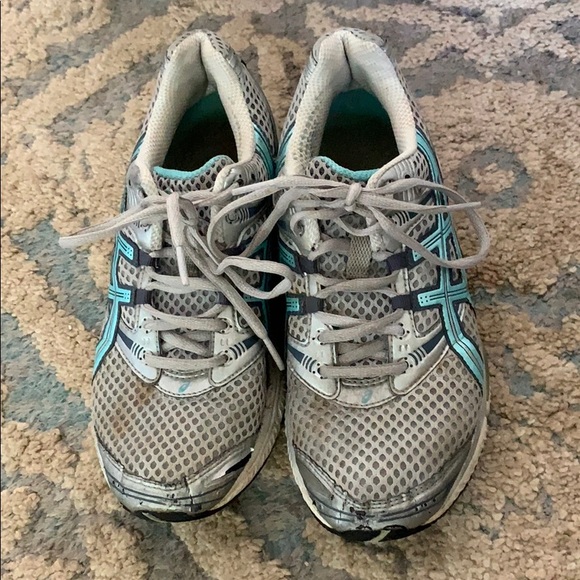 ASICS gel tennis shoes - Picture 1 of 6